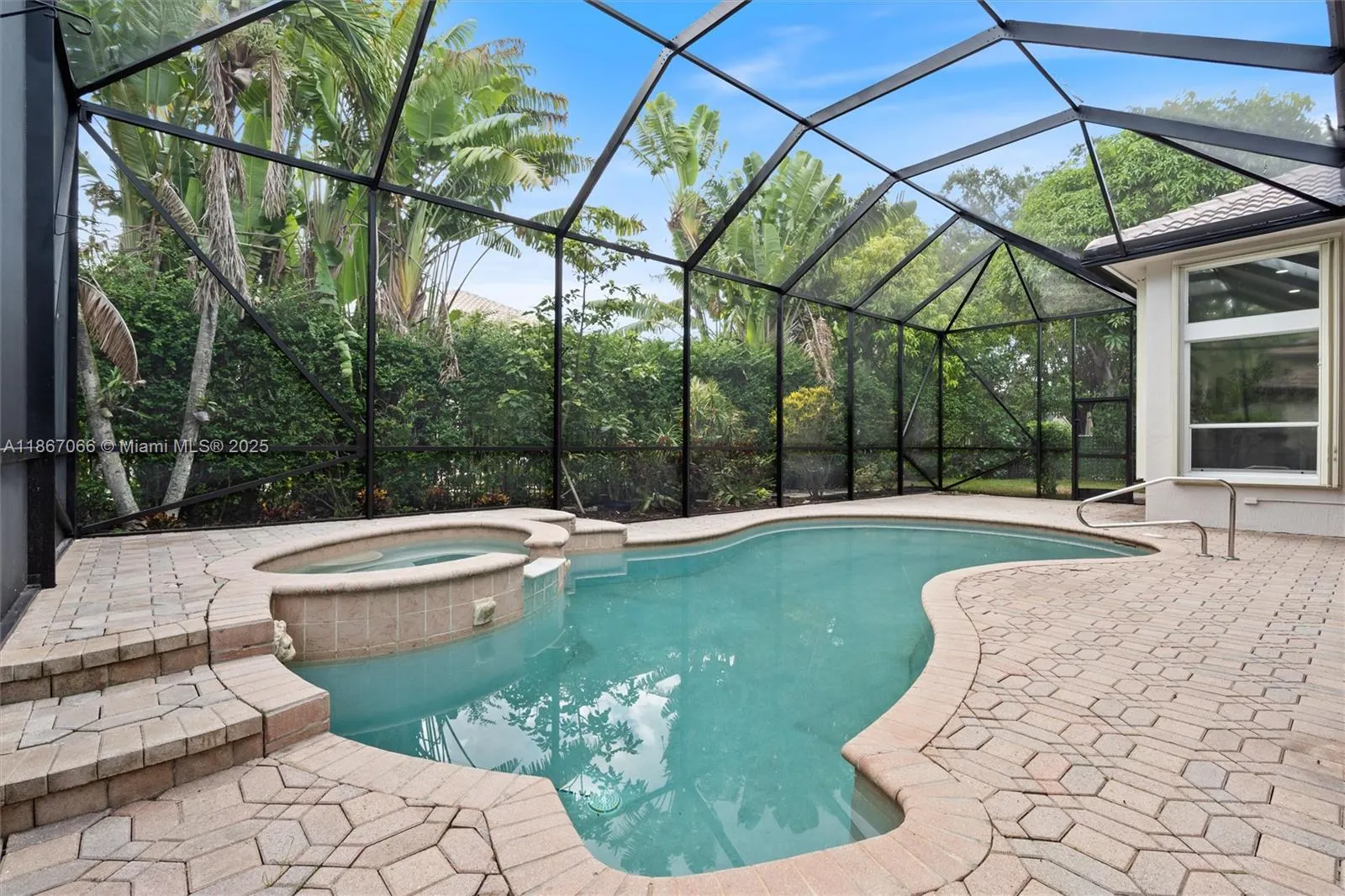 21677 Marigot Dr