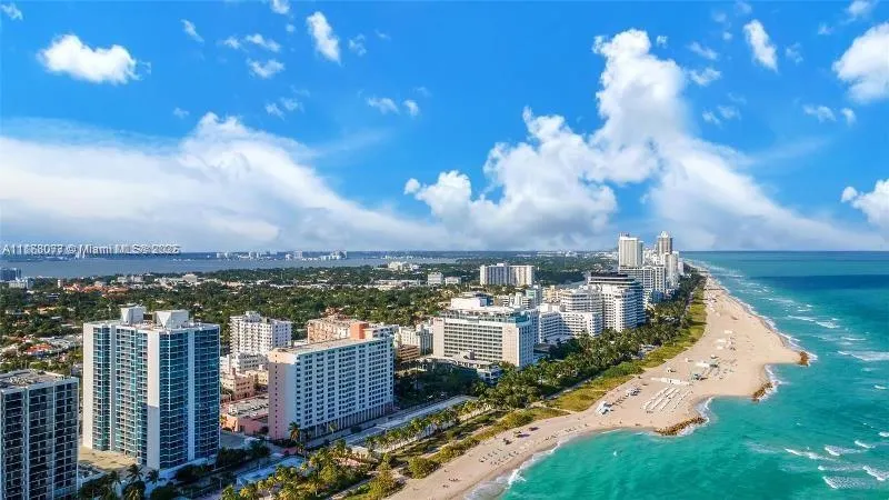 2899 Collins Ave, #1516