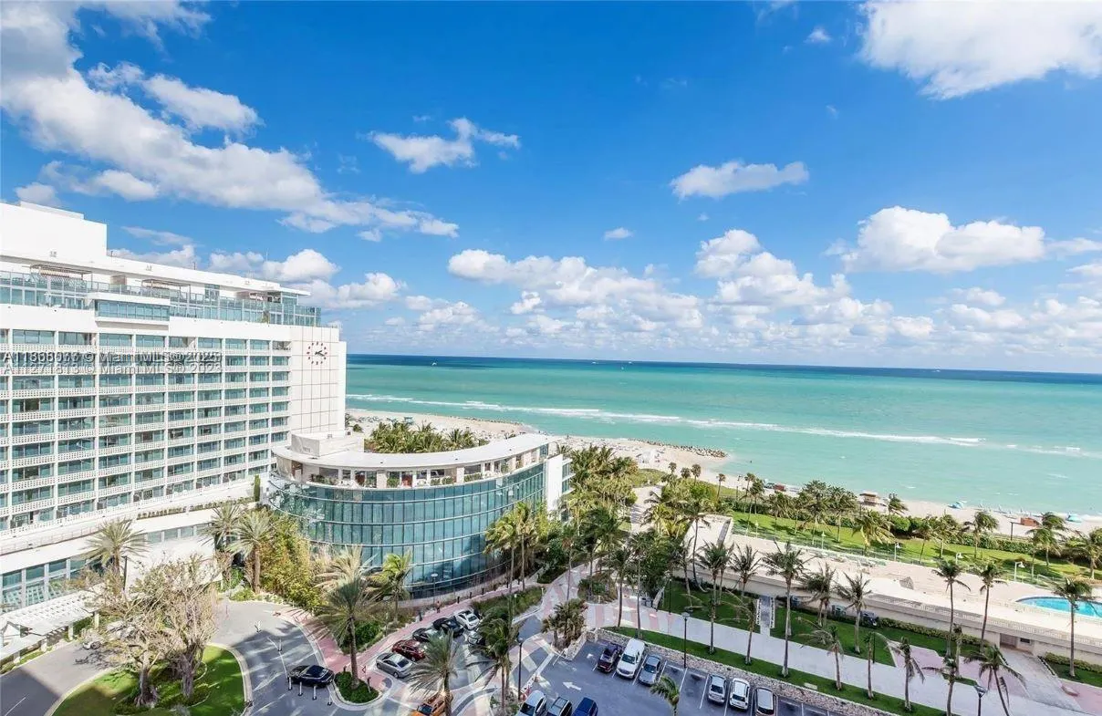 2899 Collins Ave, #1516