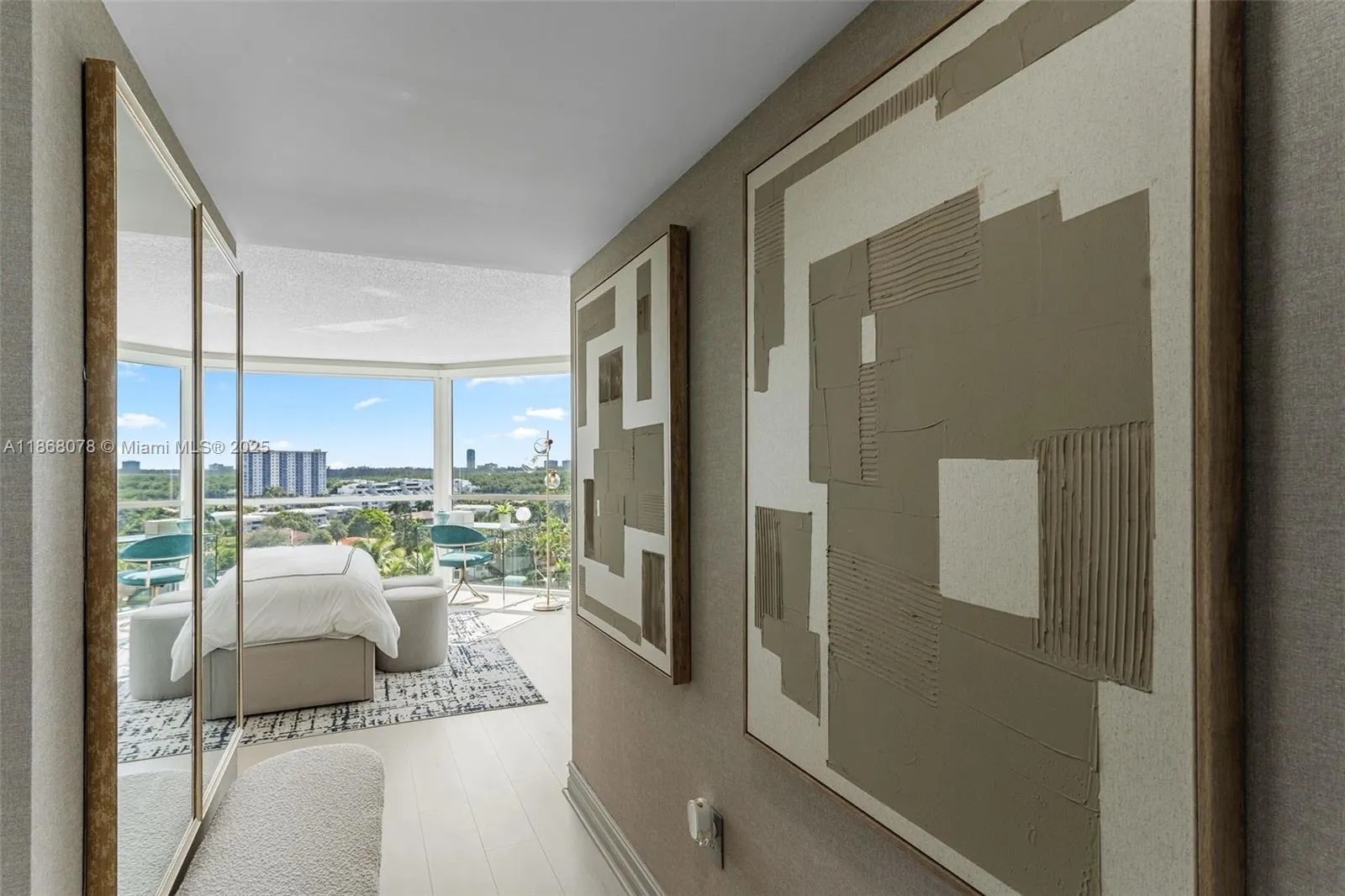 16400 Collins Ave, #946