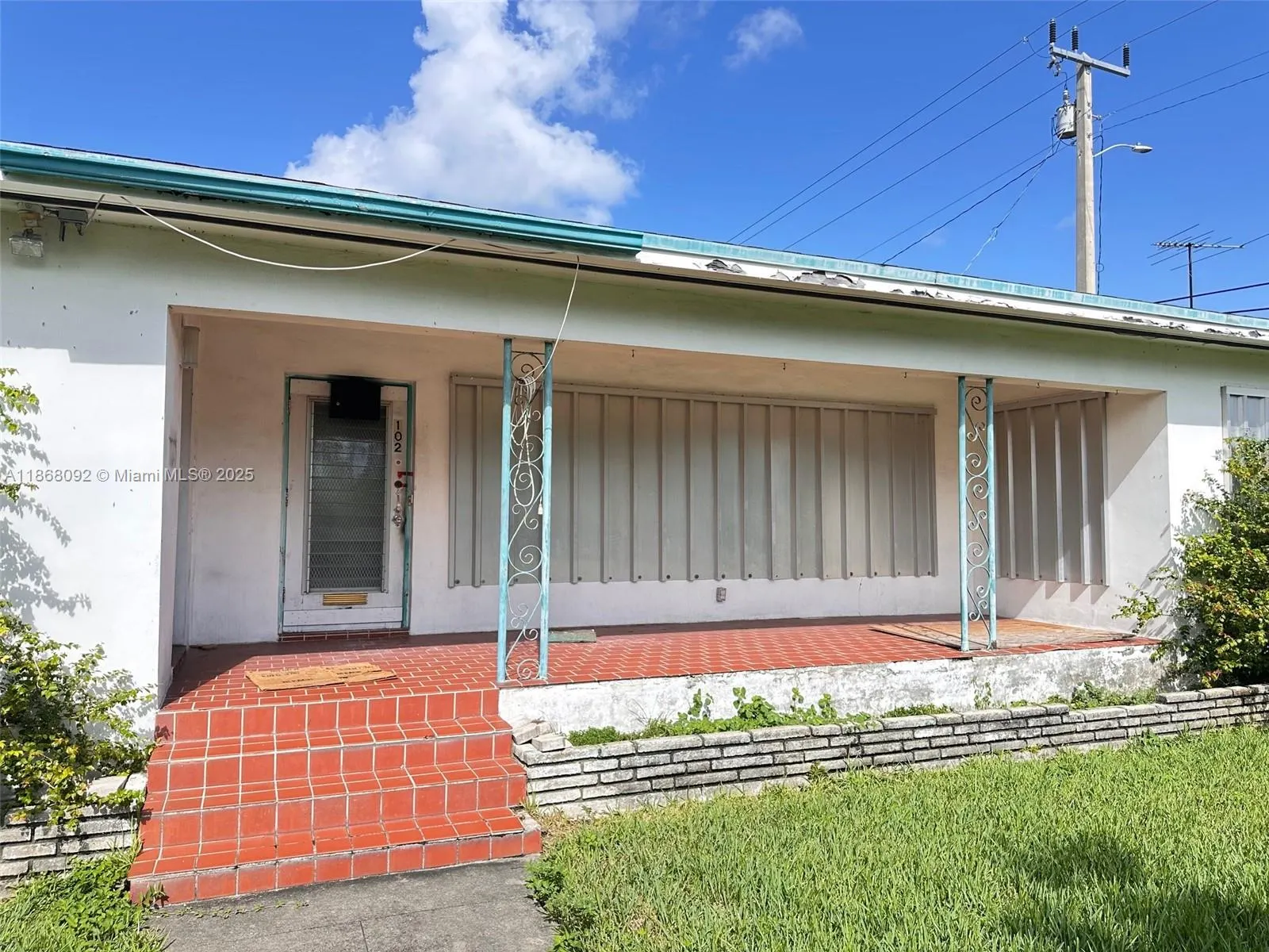 102 SW 1st Ave