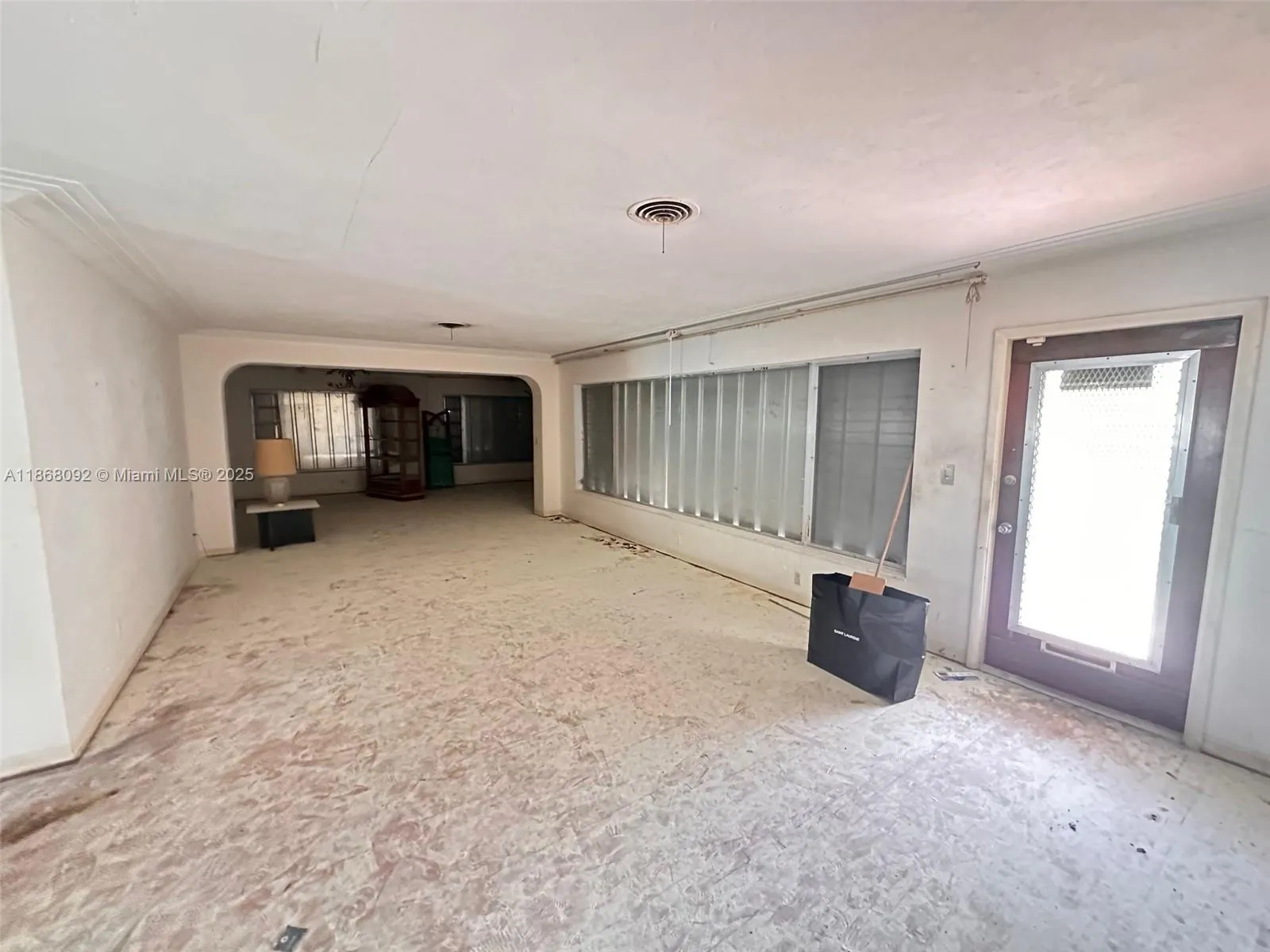 102 SW 1st Ave