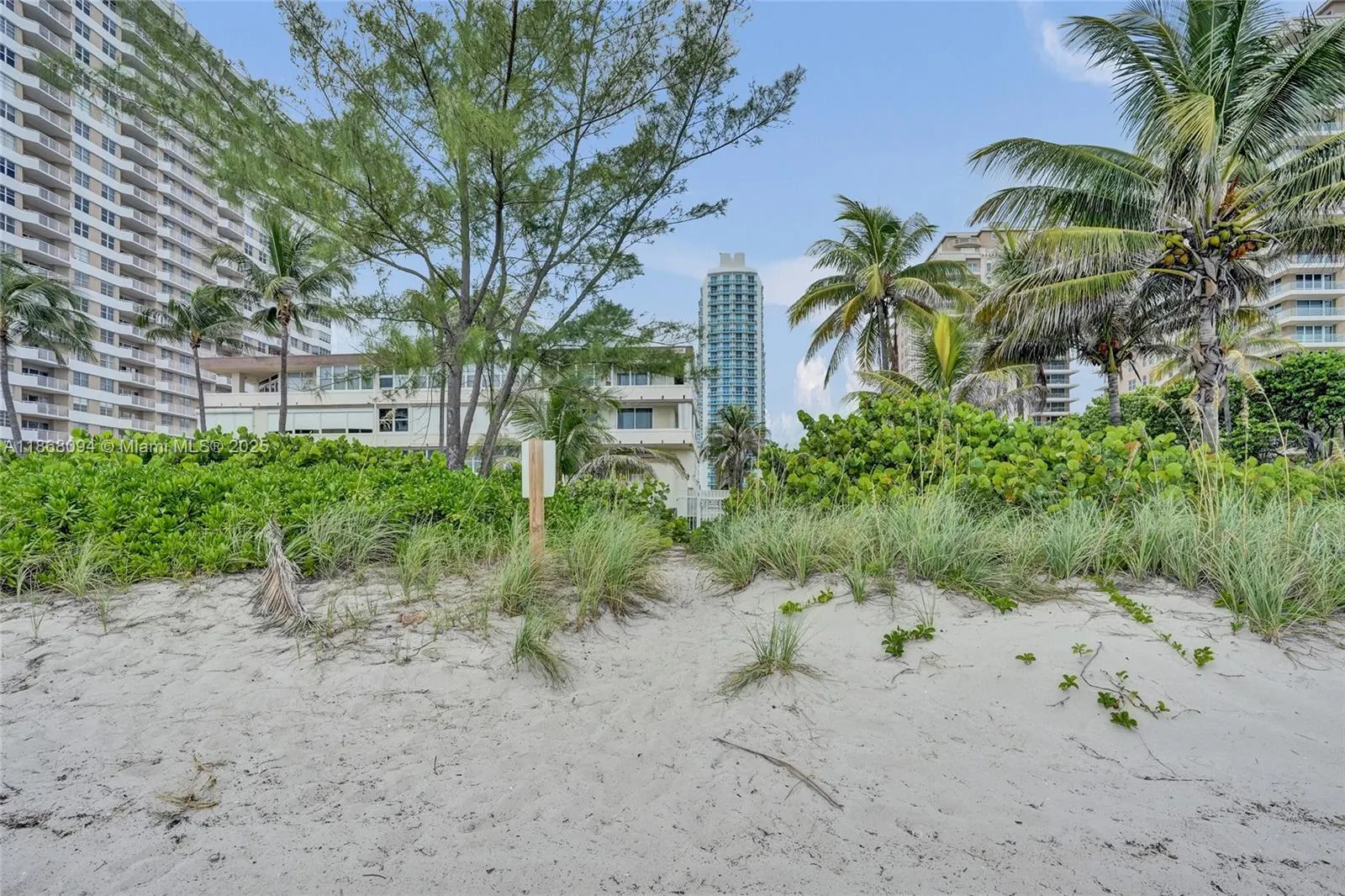 1936 S Ocean Dr, #21D