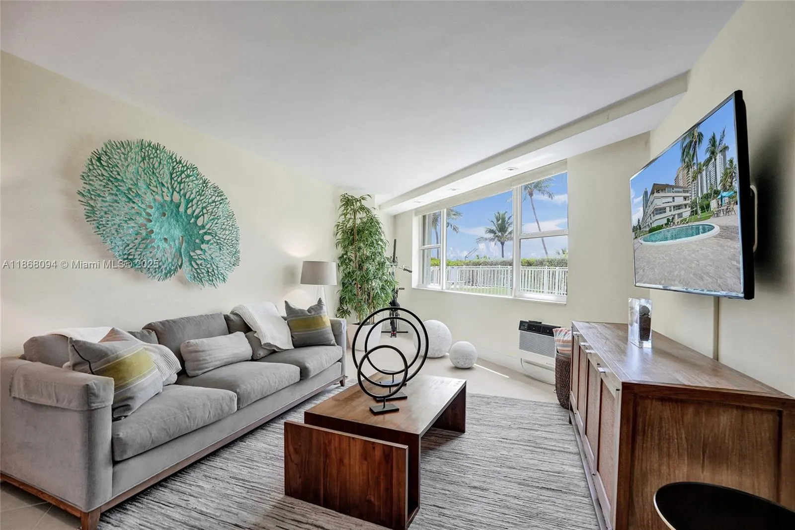 1936 S Ocean Dr, #21D