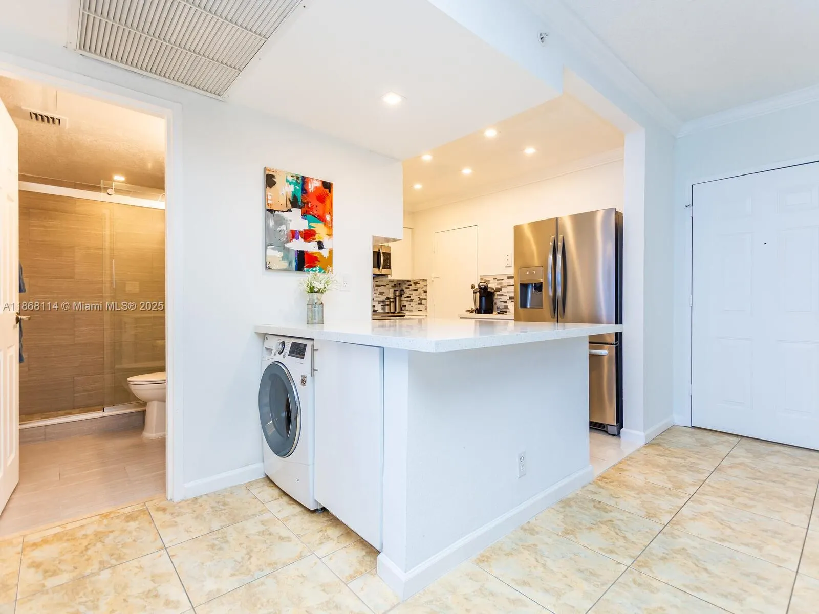 2501 S Ocean Dr, #914