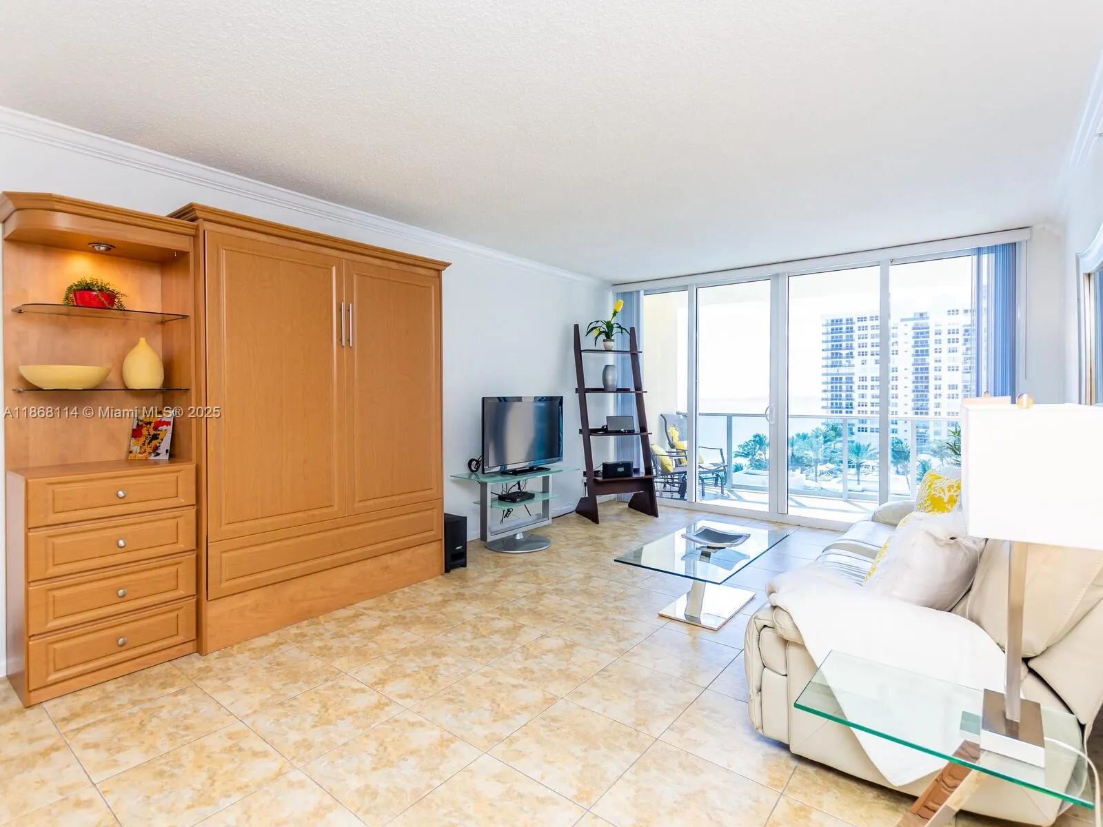 2501 S Ocean Dr, #914