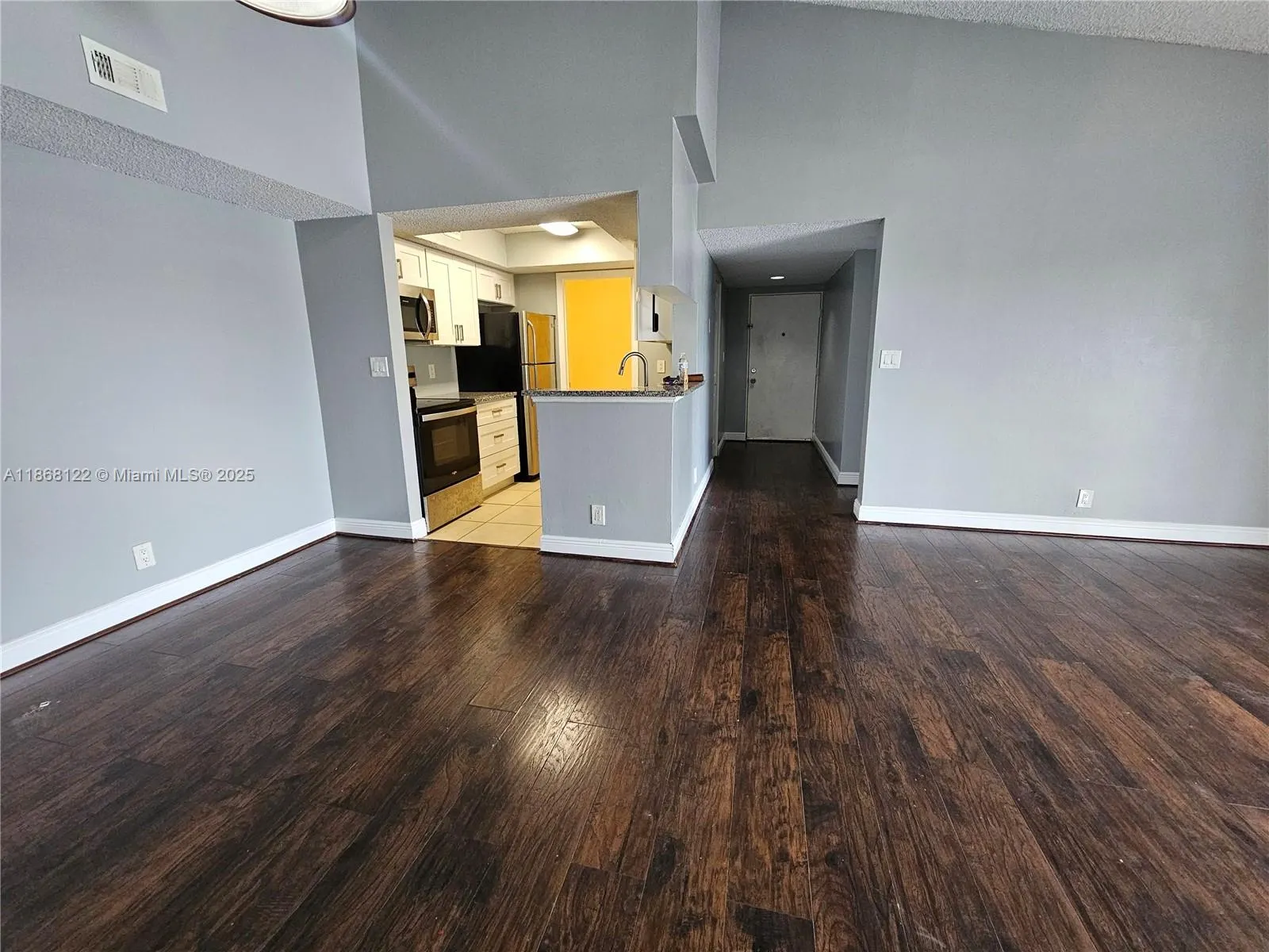5686 Rock Island Rd, #136