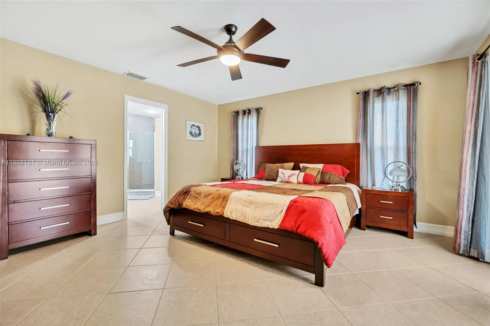 404 SW 33rd Ter