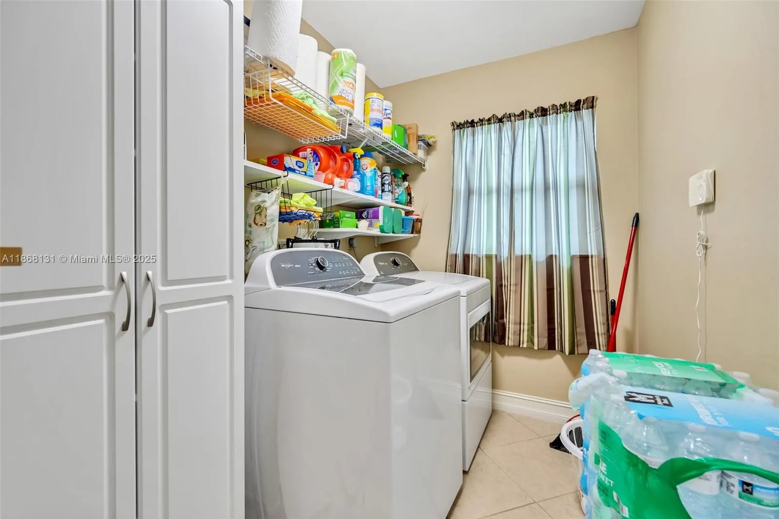 404 SW 33rd Ter