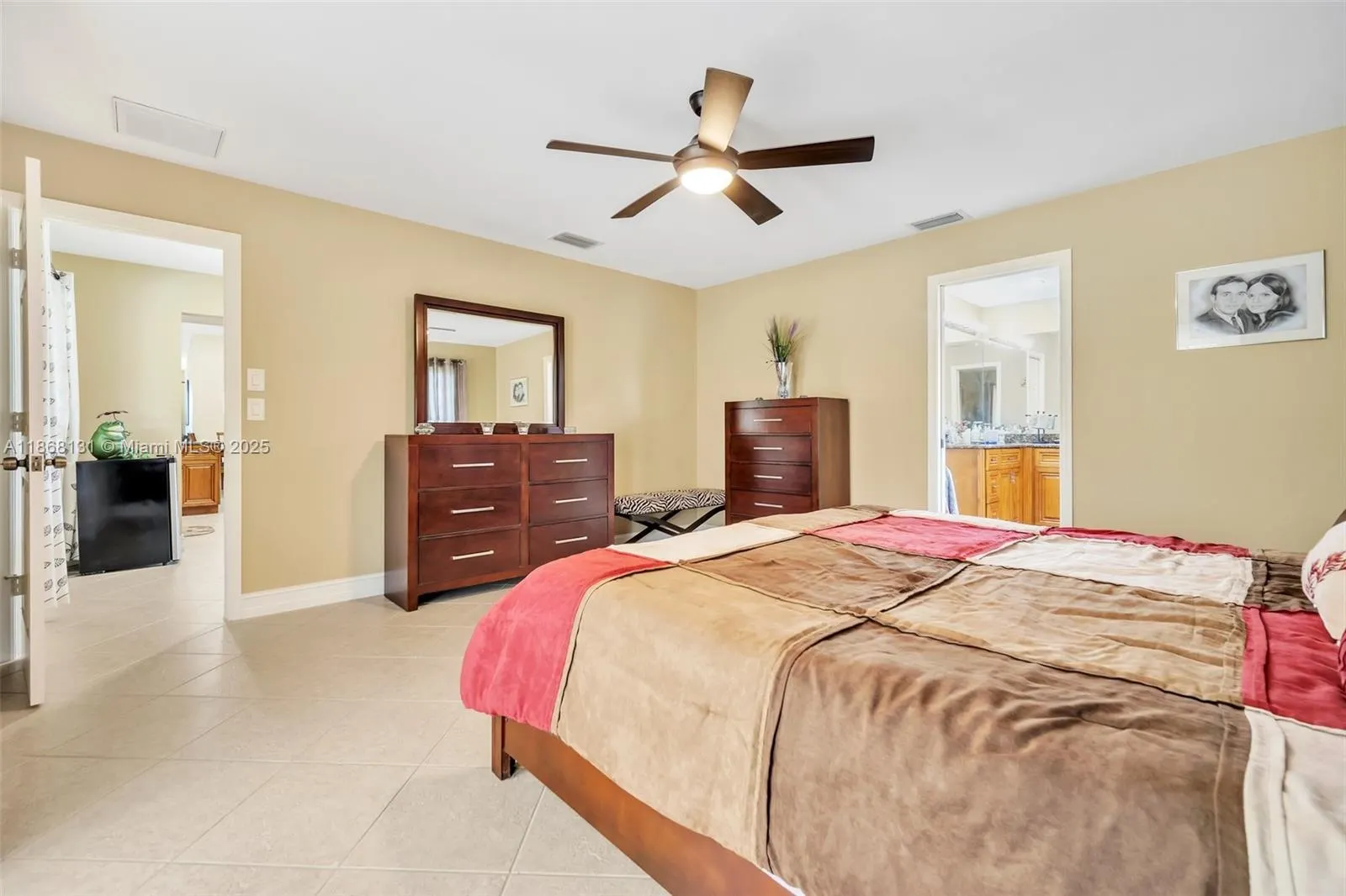 404 SW 33rd Ter