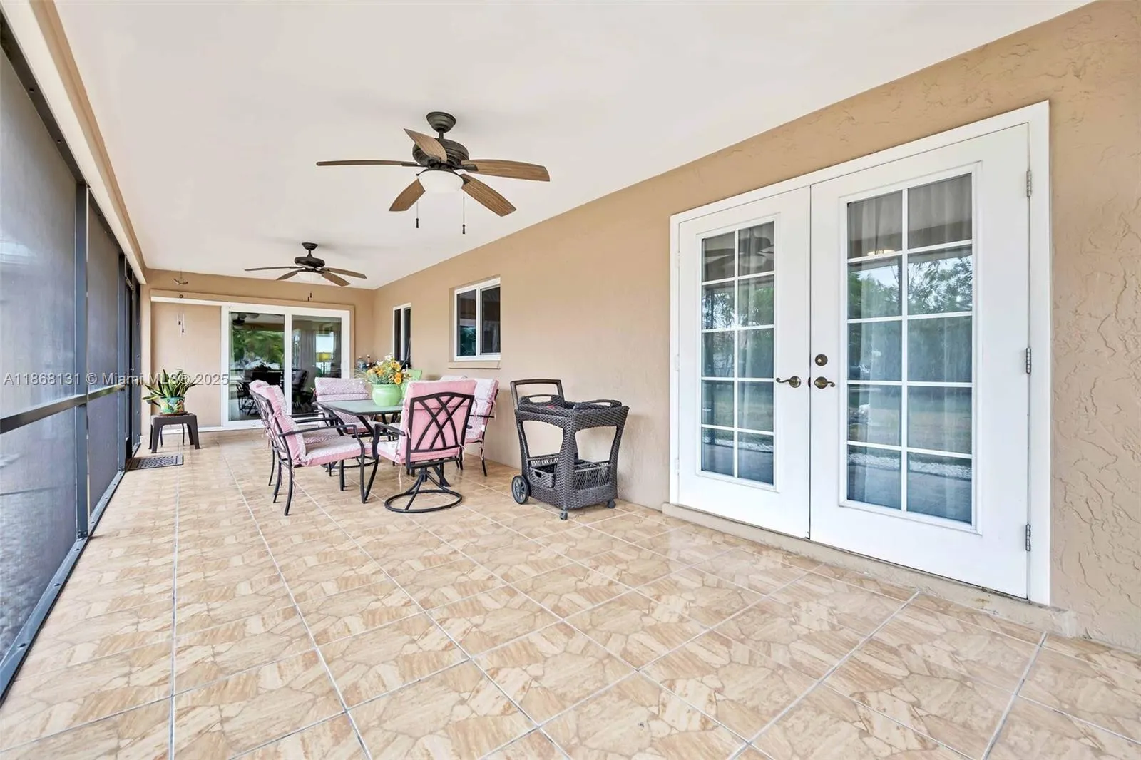 404 SW 33rd Ter