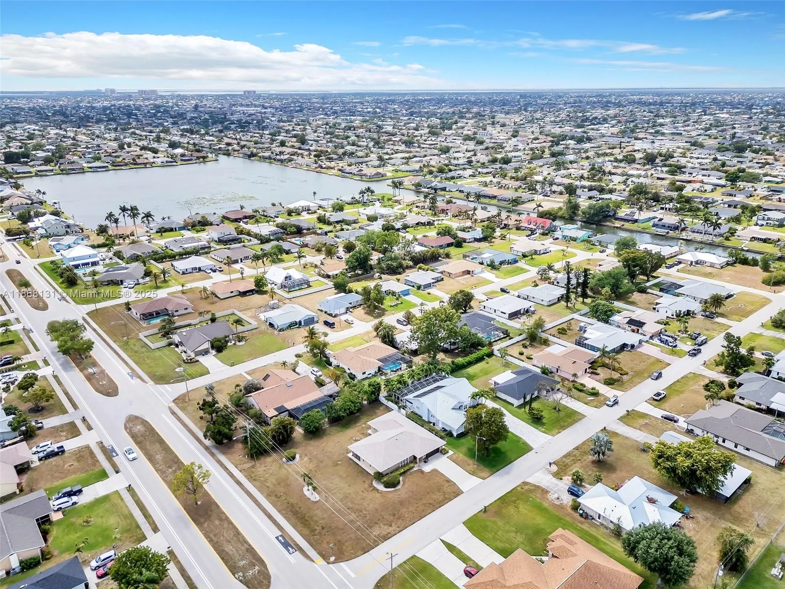 404 SW 33rd Ter