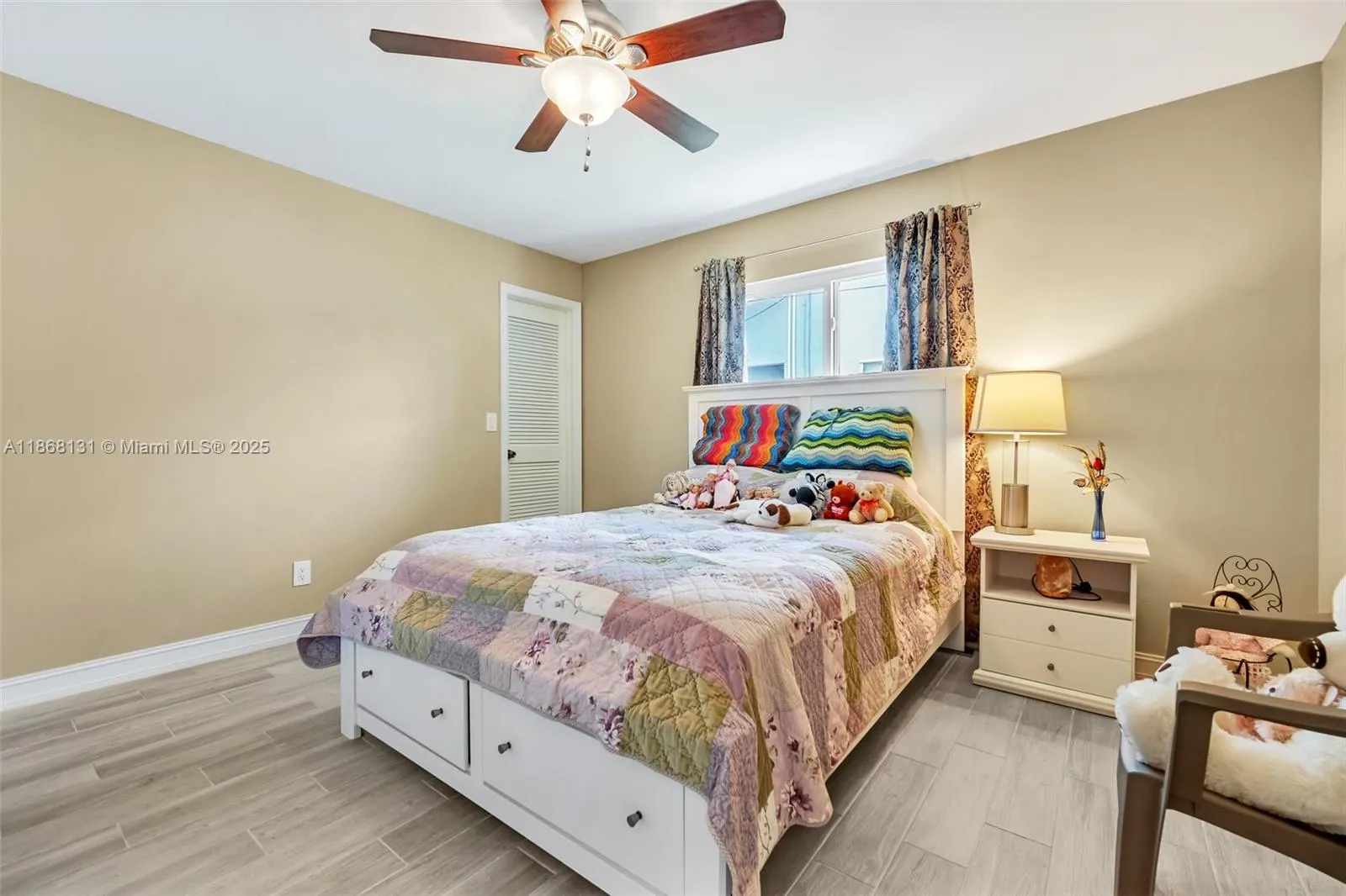 404 SW 33rd Ter