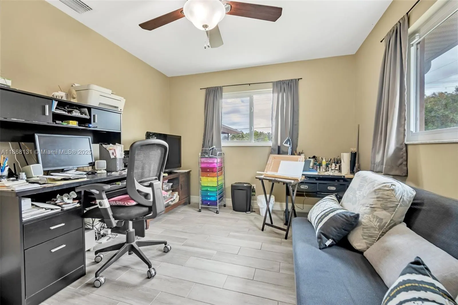 404 SW 33rd Ter