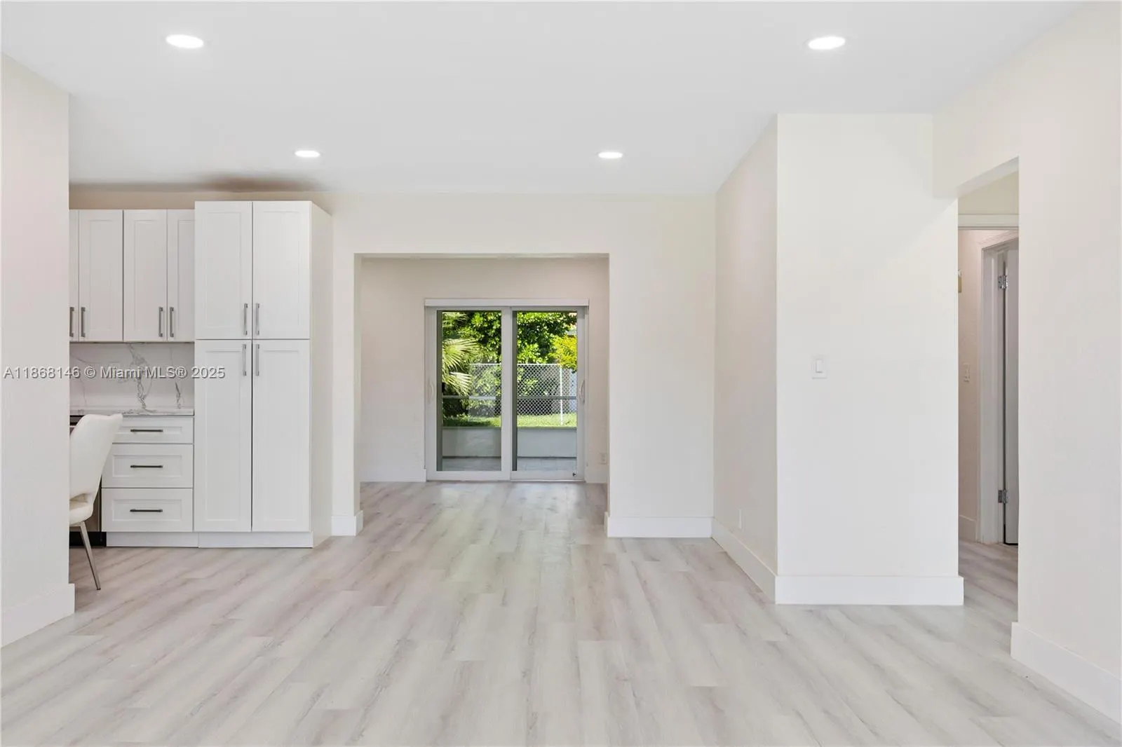 7003 NW 99th Ave