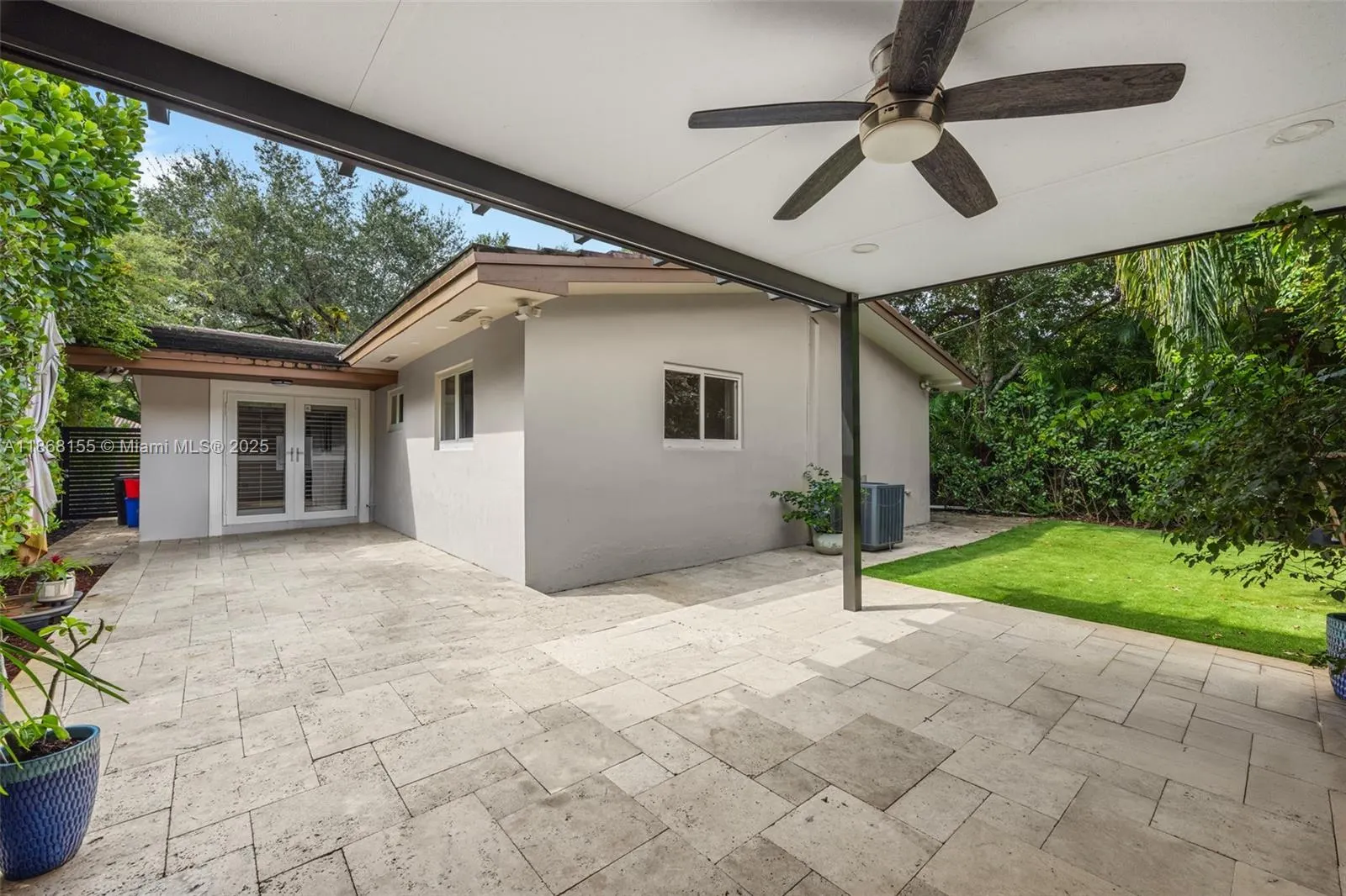 1261 San Miguel Ave