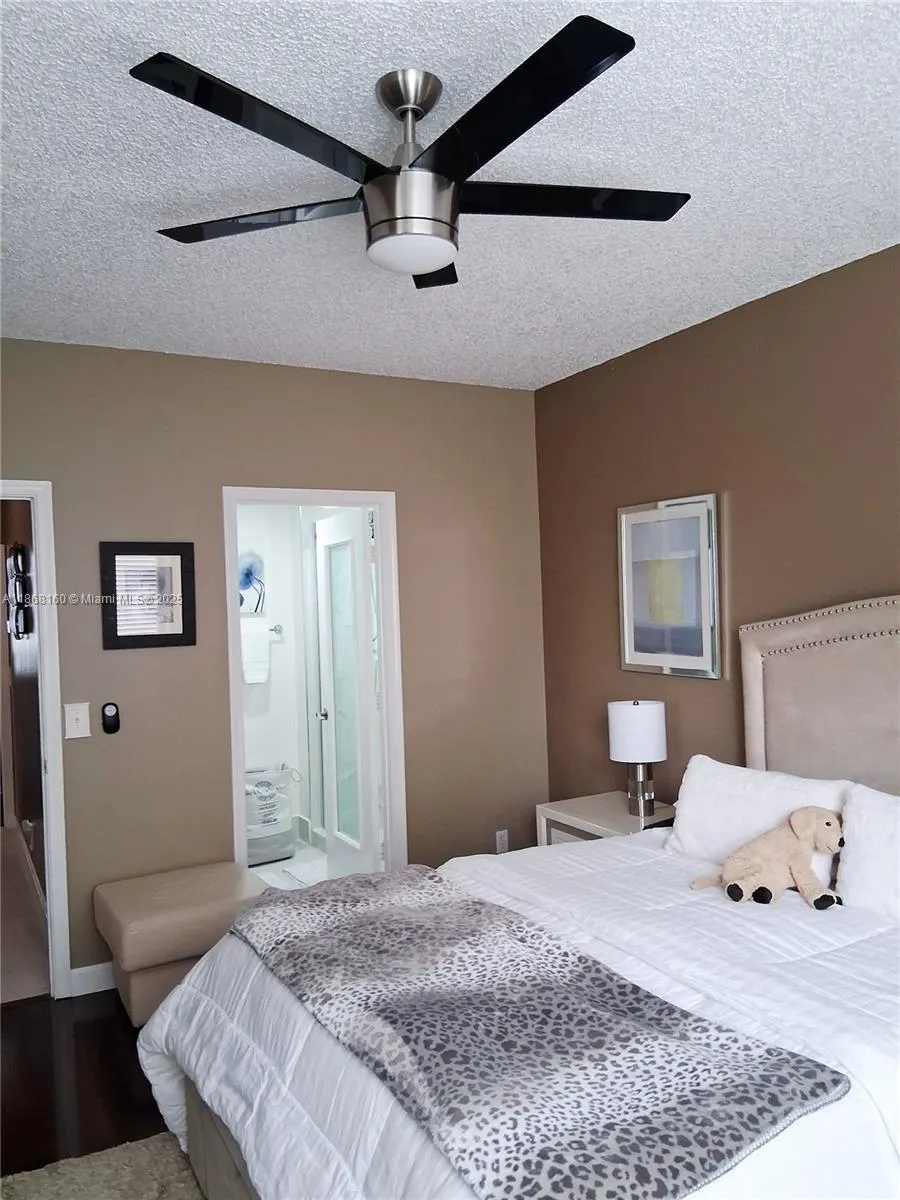 7827 Sanibel Dr., #0