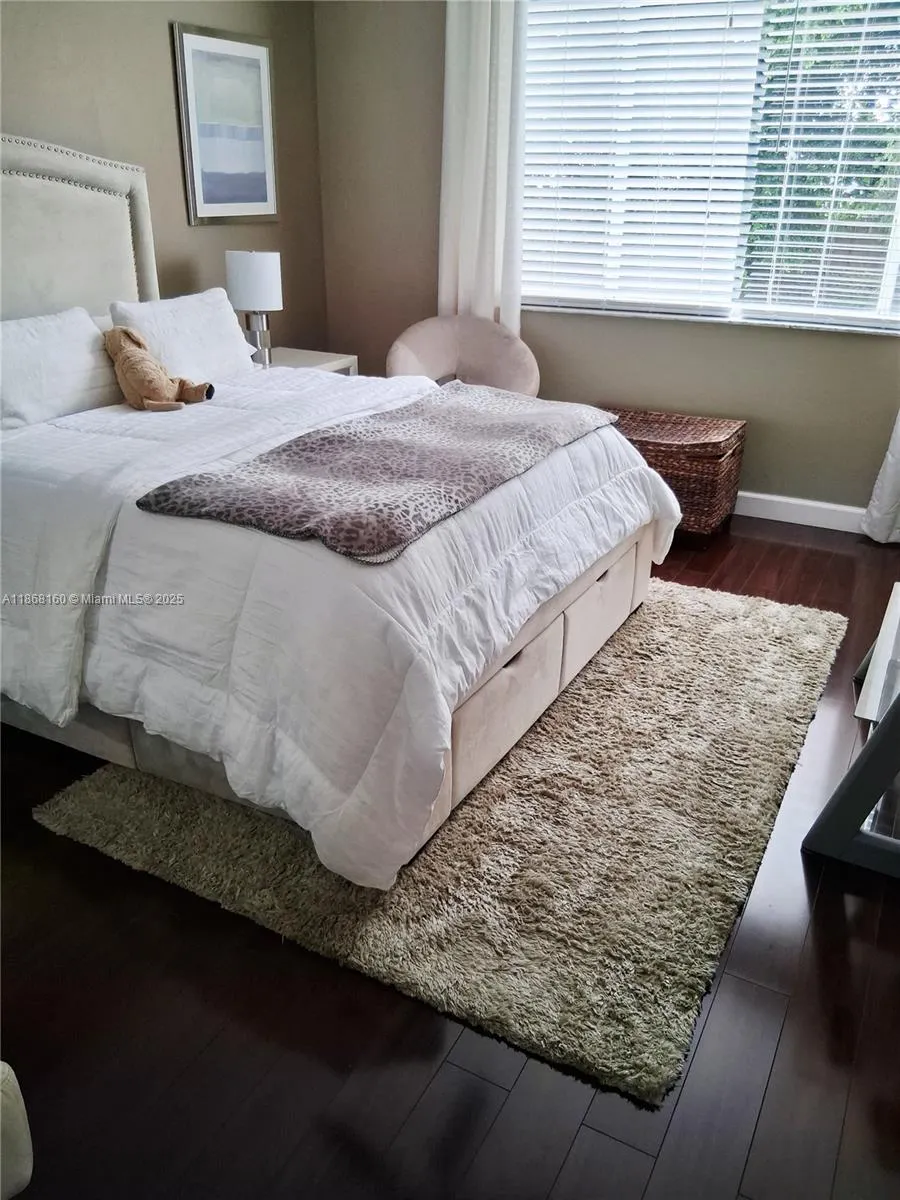 7827 Sanibel Dr., #0
