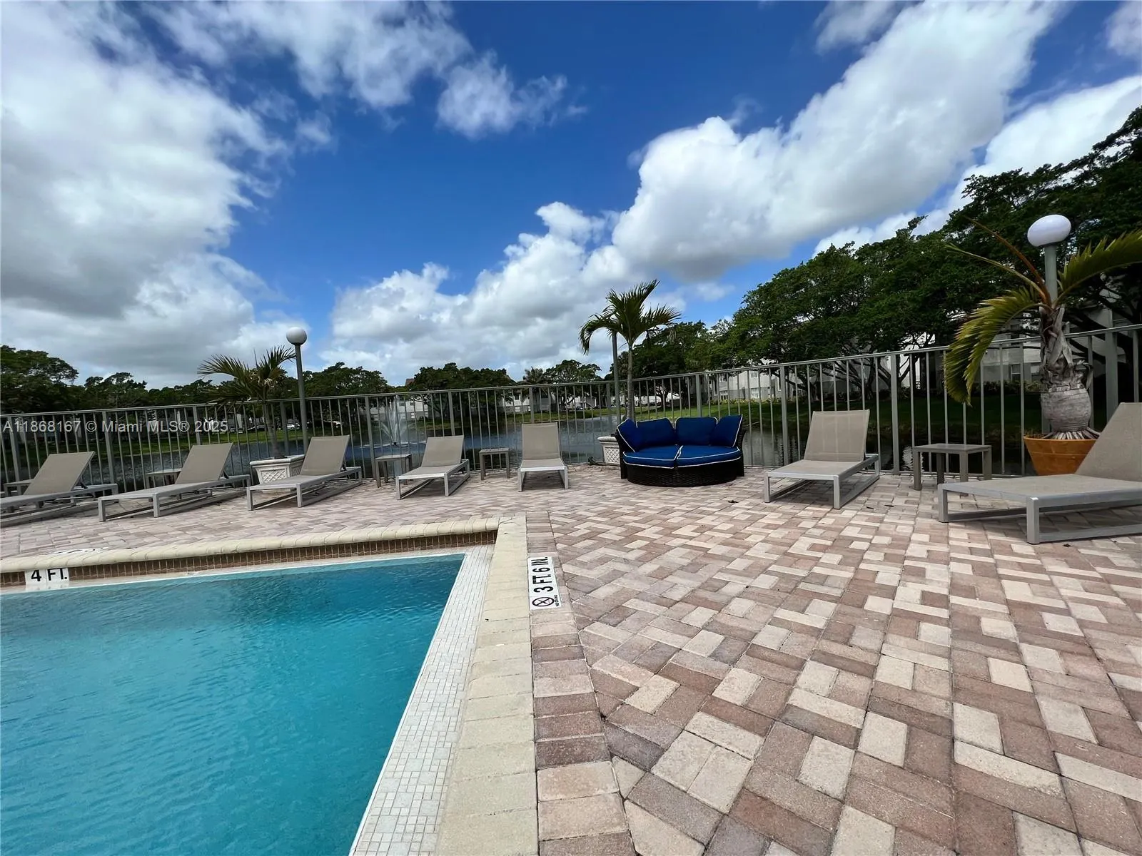 1401 Village Blvd, #722
