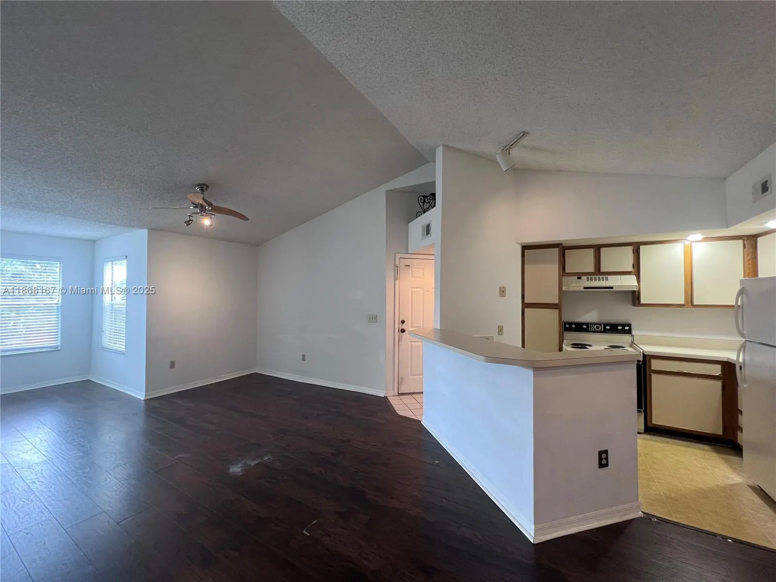 1401 Village Blvd, #722