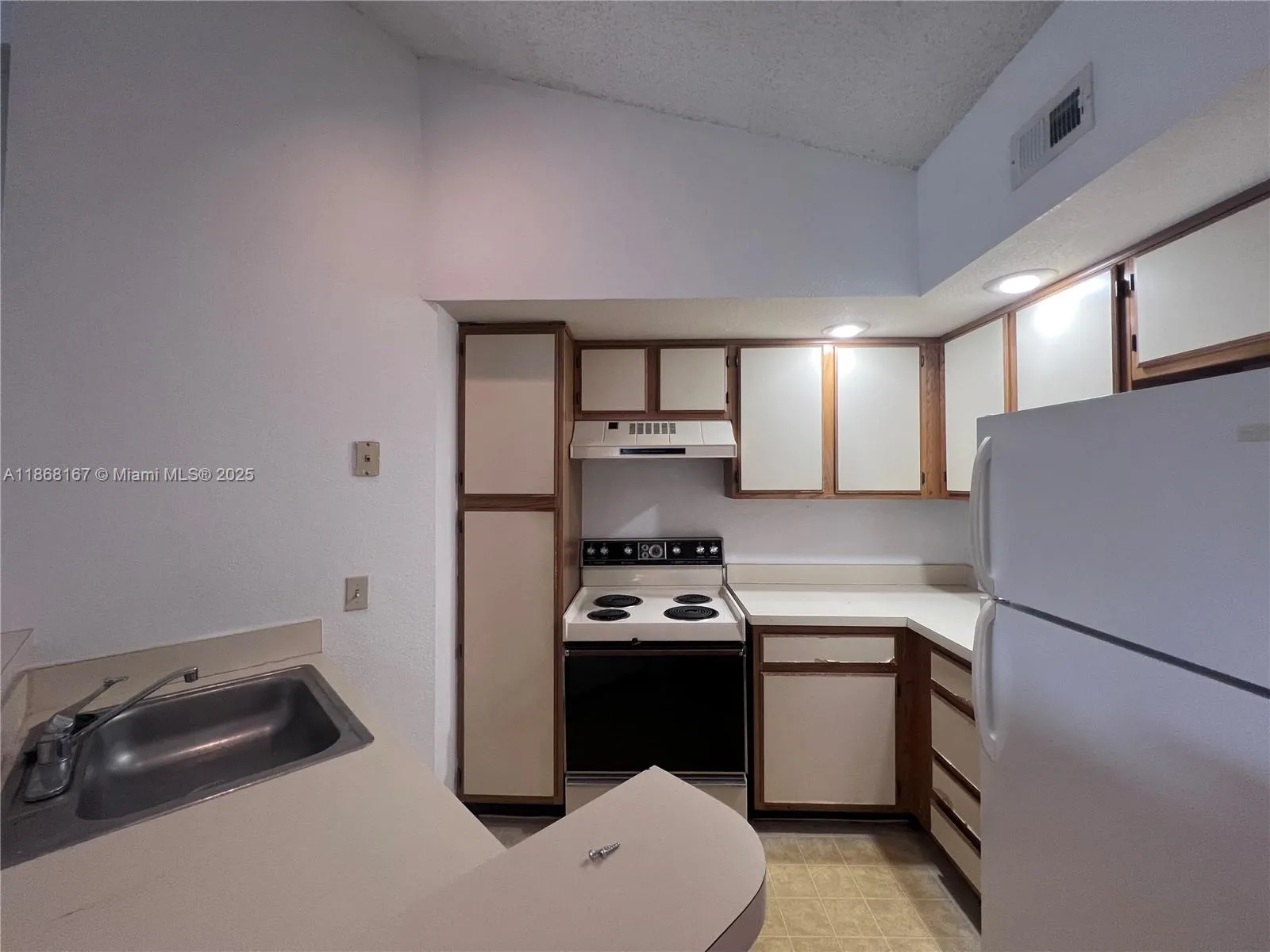 1401 Village Blvd, #722