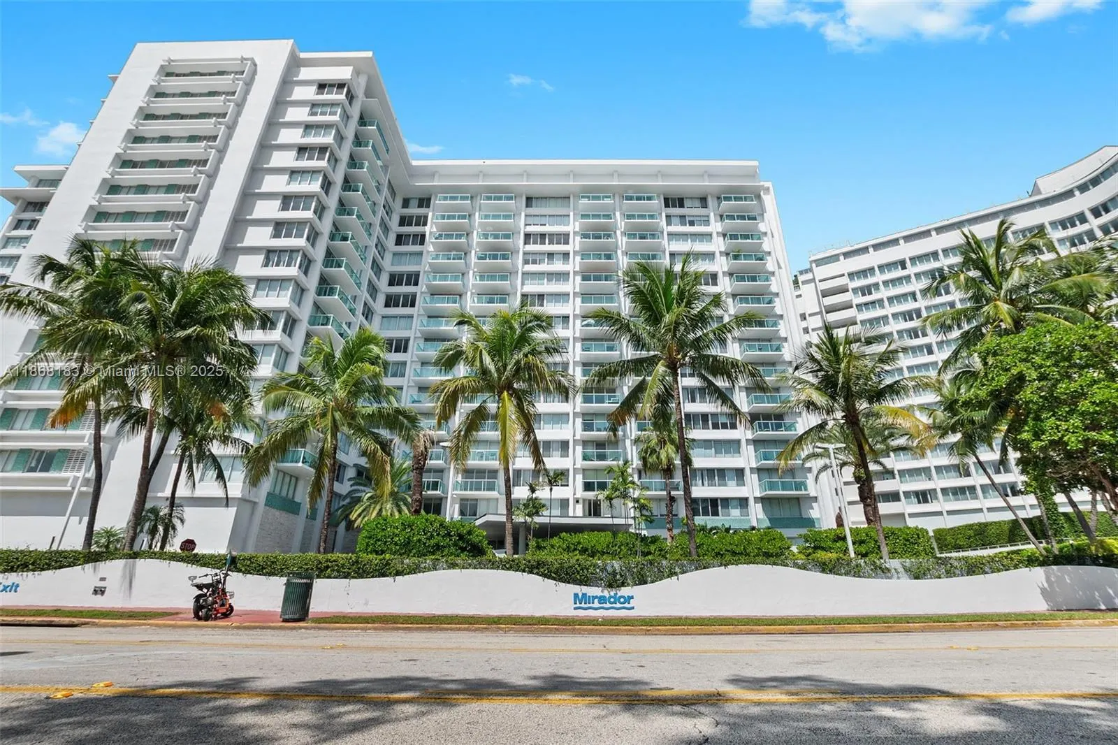 1000 West Ave, #PH12