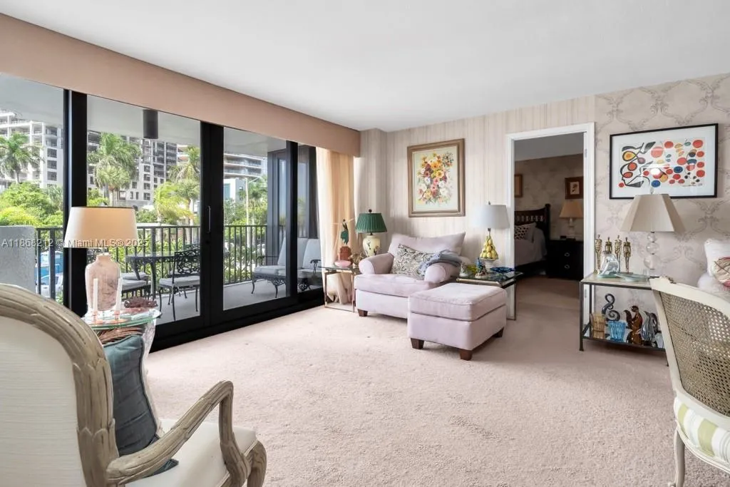 1200 S Flagler Dr, #206