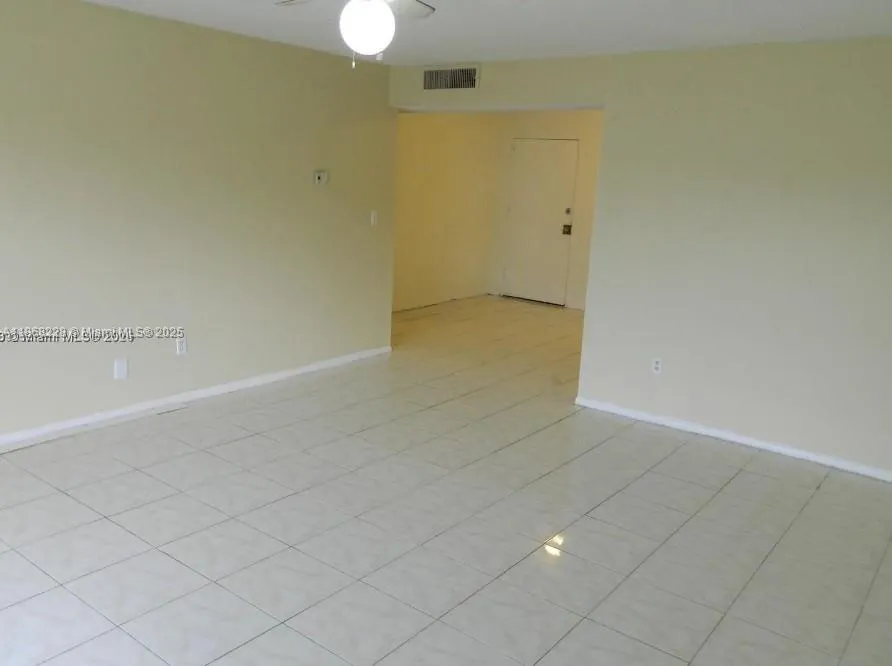 4848 NW 24th Ct, #323