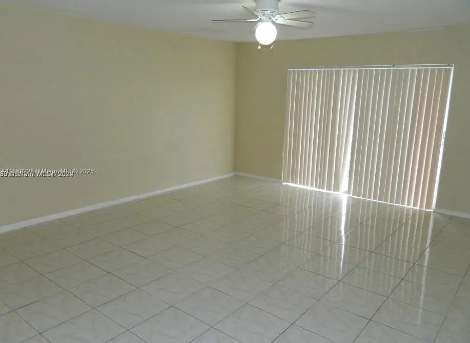 4848 NW 24th Ct, #323