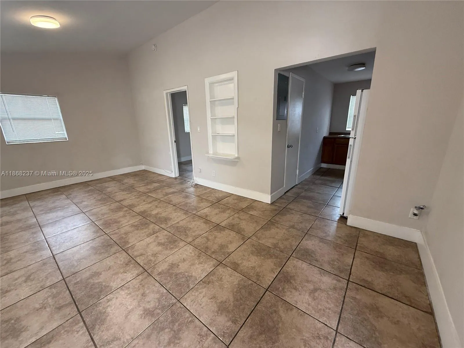 209 SW 14th St, #2