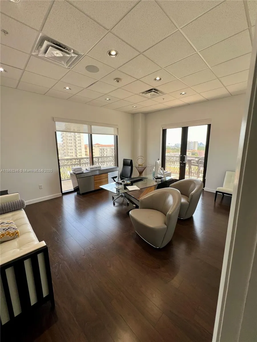 2020 Ponce De Leon Blvd, #907-908