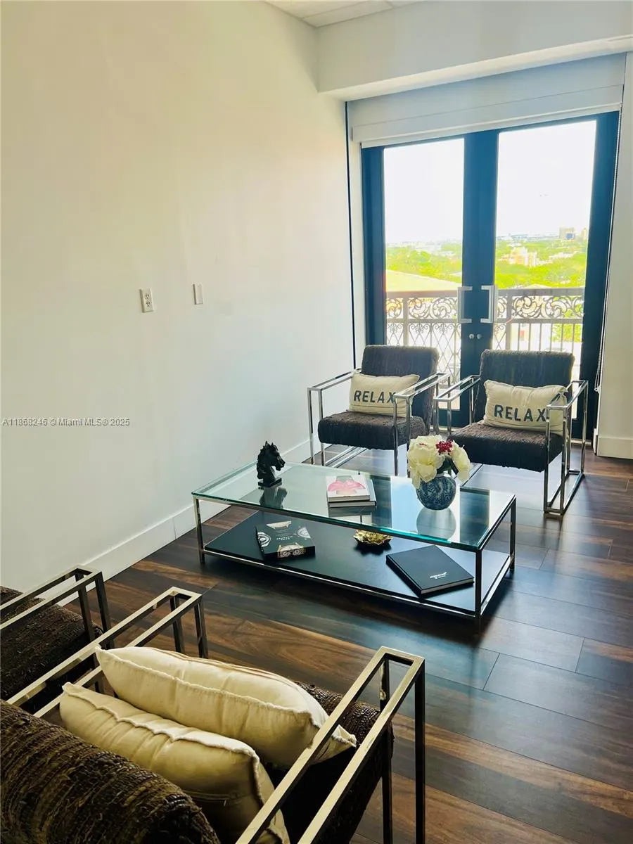 2020 Ponce De Leon Blvd, #907-908