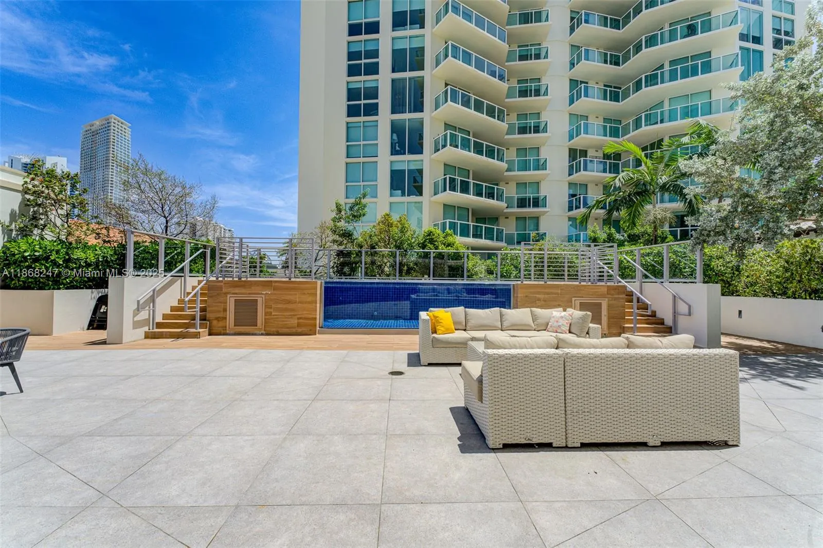 300 Sunny Isles Blvd, #4-501