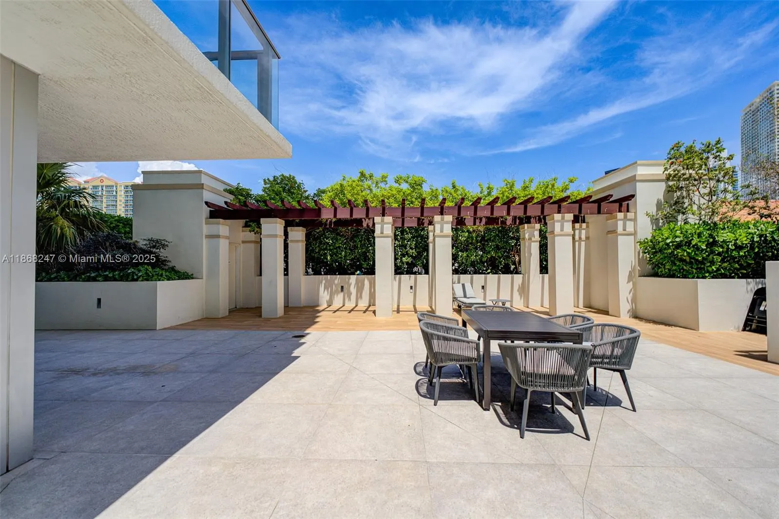 300 Sunny Isles Blvd, #4-501