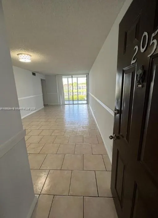 212 Lake Pointe Dr, #205
