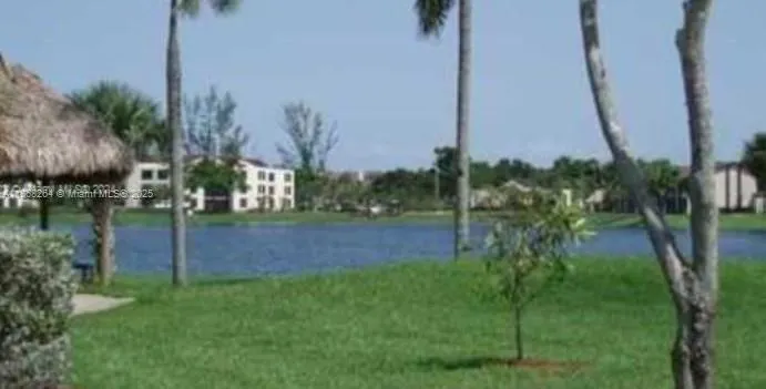 212 Lake Pointe Dr, #205