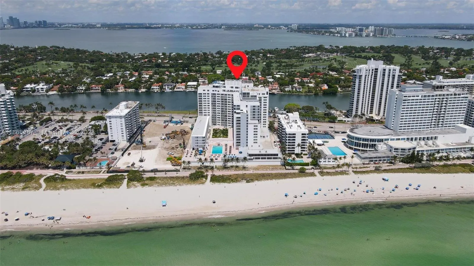 5401 Collins Ave, #916