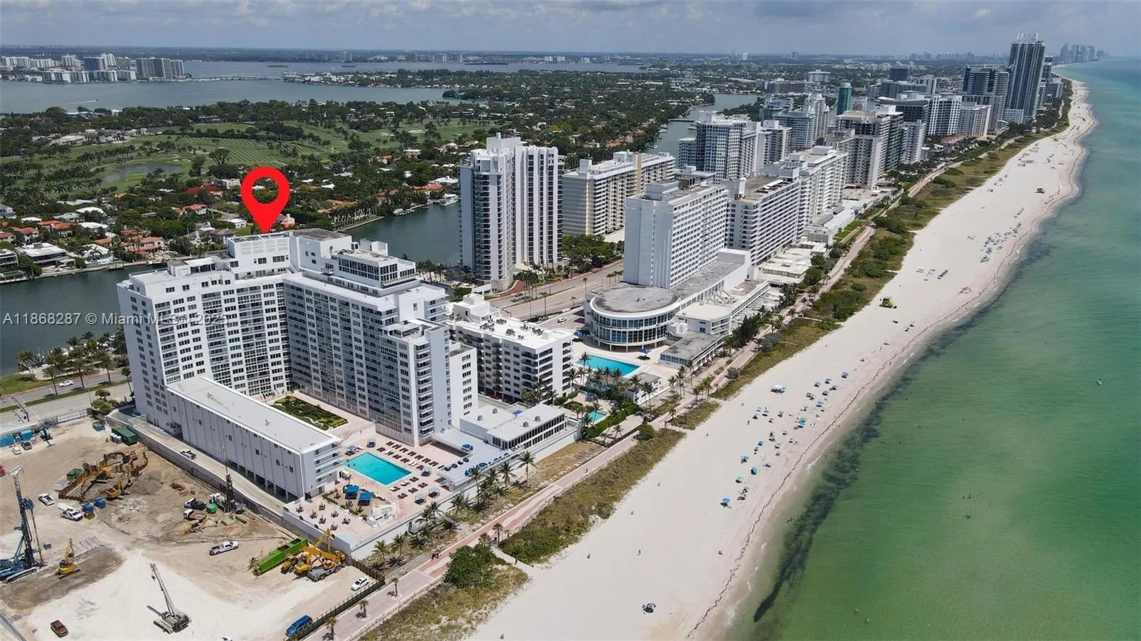 5401 Collins Ave, #916