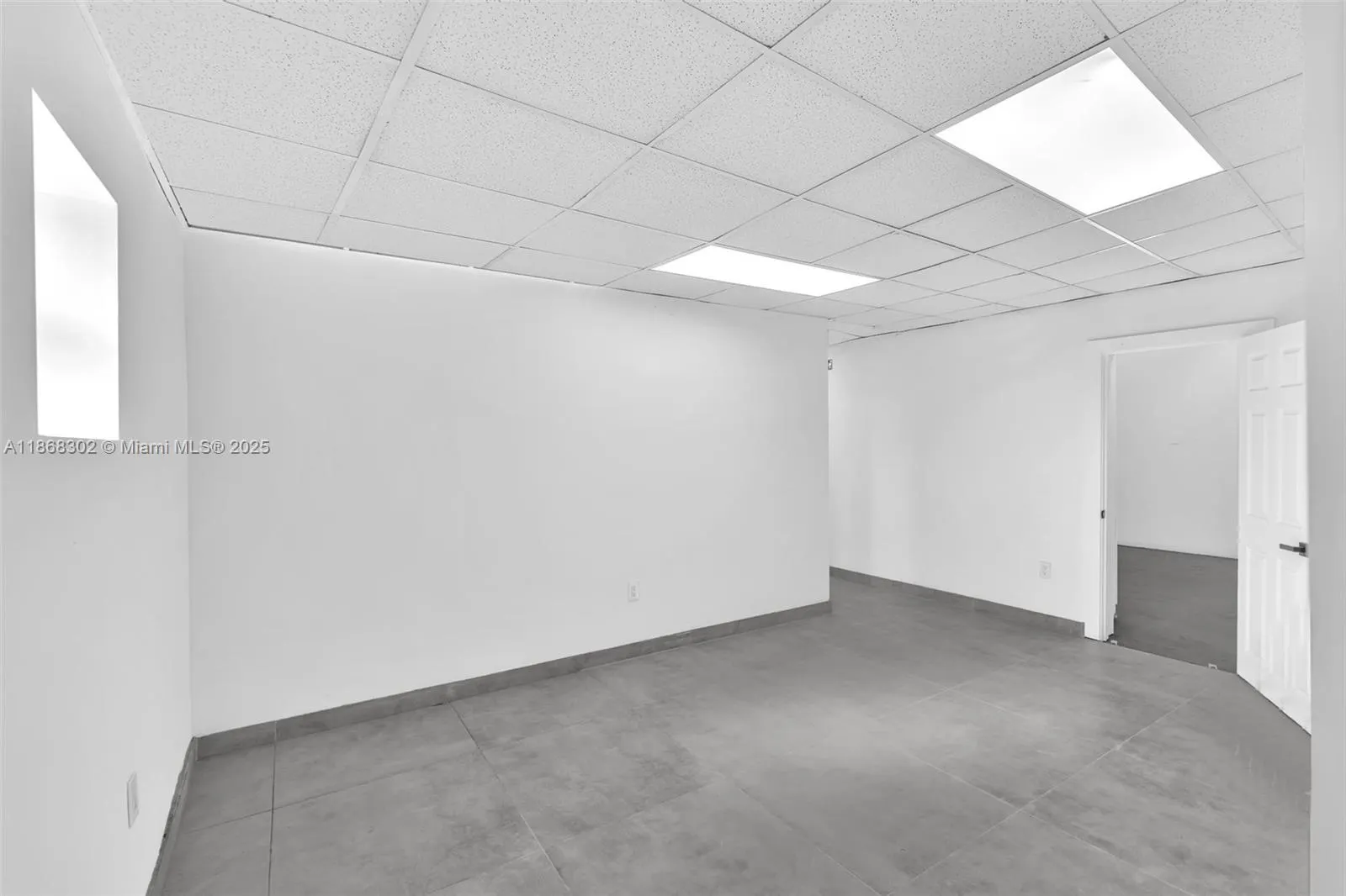 570 NW 54th St