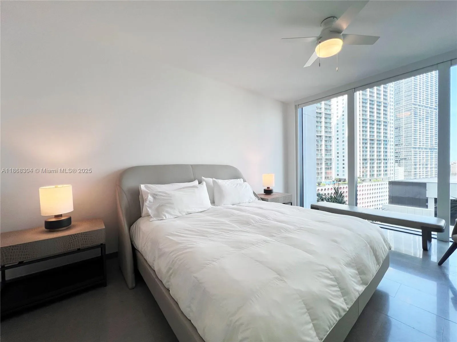 68 SE 6th St, #1003