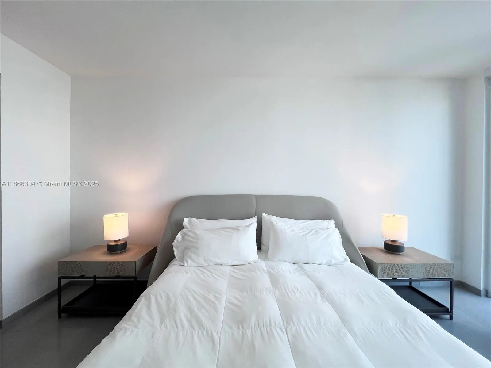 68 SE 6th St, #1003