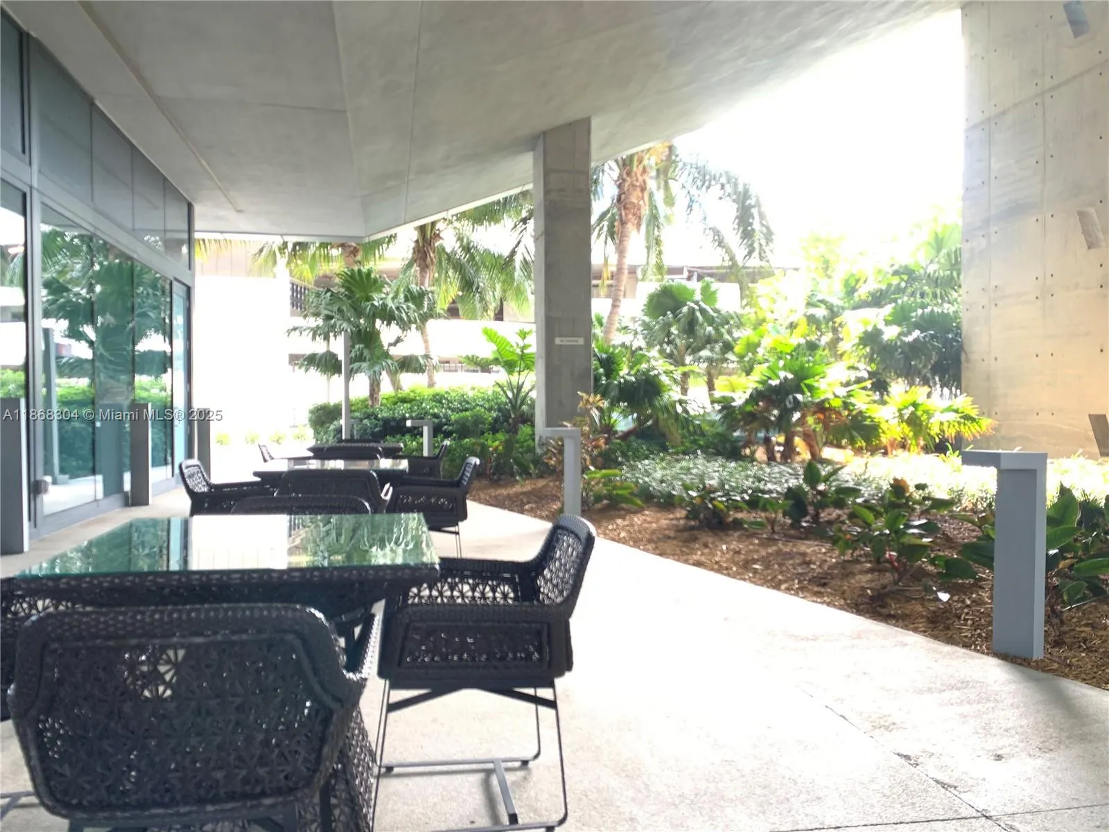 68 SE 6th St, #1003
