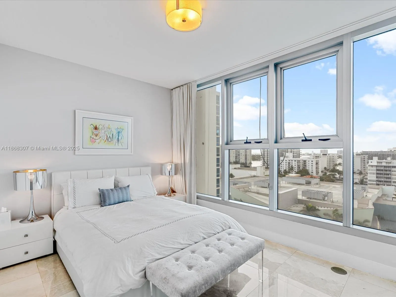 6899 Collins Ave, #1010