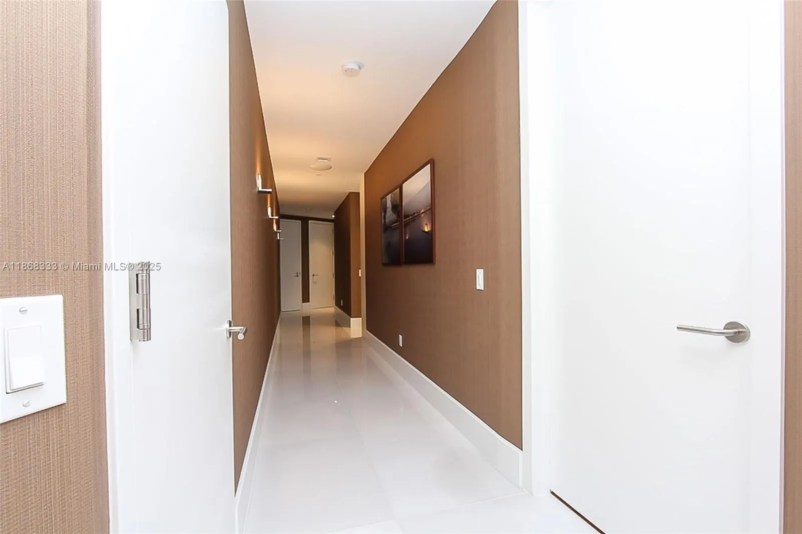 18555 Collins Ave, #4605
