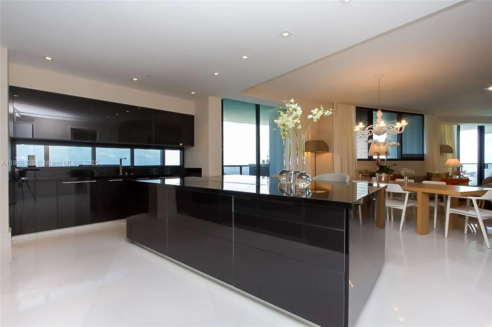 18555 Collins Ave, #4605