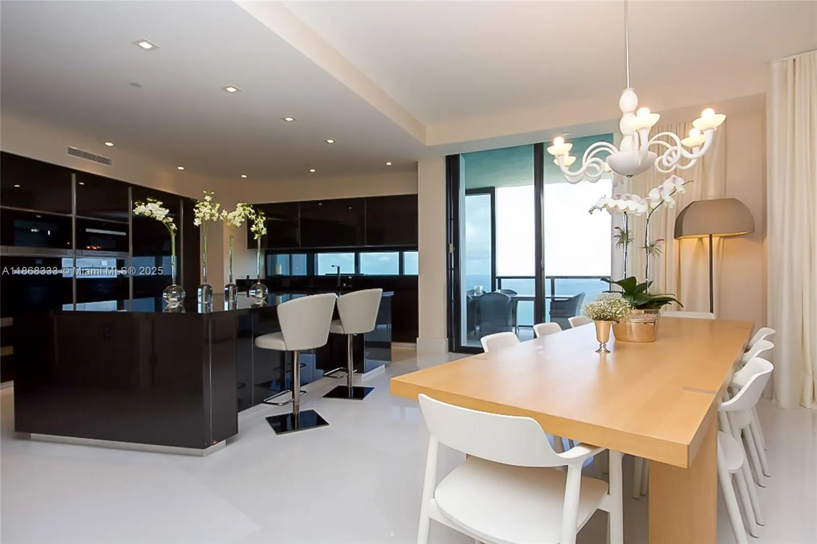 18555 Collins Ave, #4605