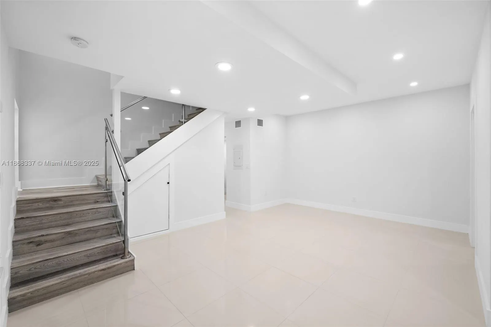 3143 Day Ave, #B