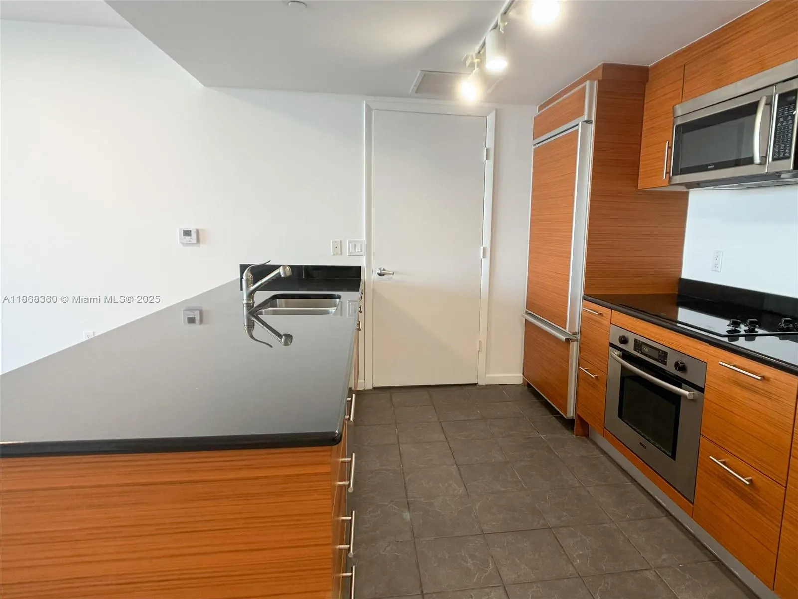 50 Biscayne Blvd, #3104