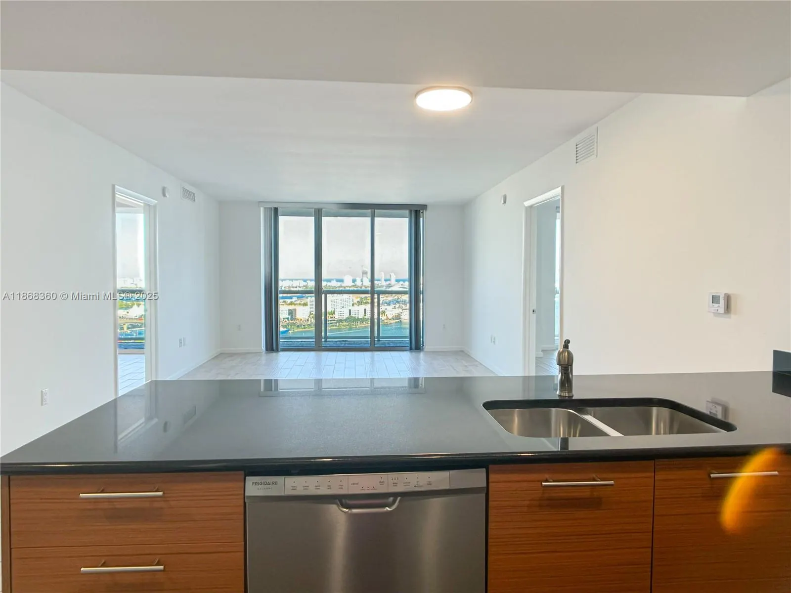 50 Biscayne Blvd, #3104