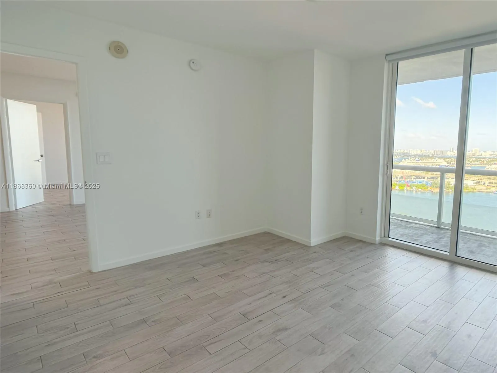 50 Biscayne Blvd, #3104